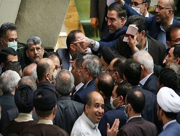 جولان کرونا در خانه ملت/تست ۳۰ نماینده مثبت شد