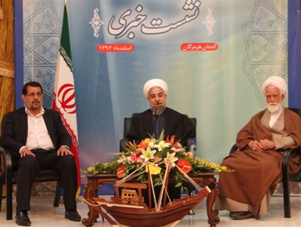 تولید فولاد هرمزگان تا پایان دولت به ۱۰ میلیون تن می رسد/ تبدیل جاسک بندر مهم صادرات نفت و انرژی