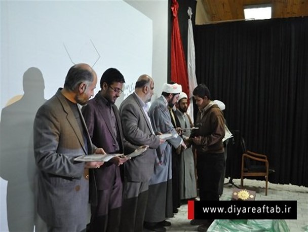 اختتامیه سی و دومین دوره مسابقات قرآن و معارف اسلامی دانش‌آموزان در محلات برگزار شد