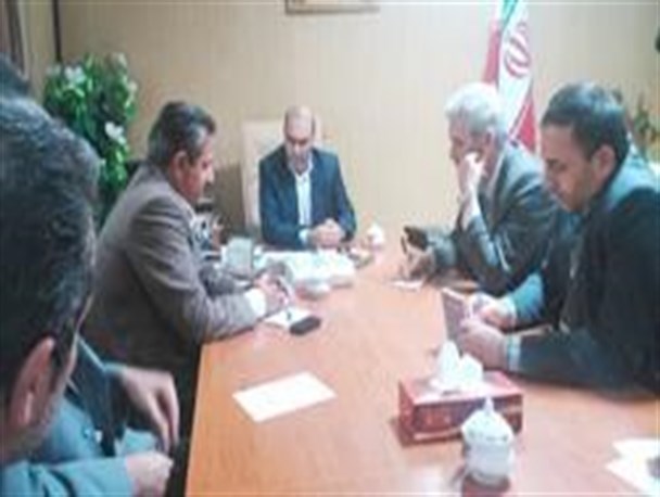 تحویل قیر رایگان به کارخانه آسفالت شهرداری‌ها