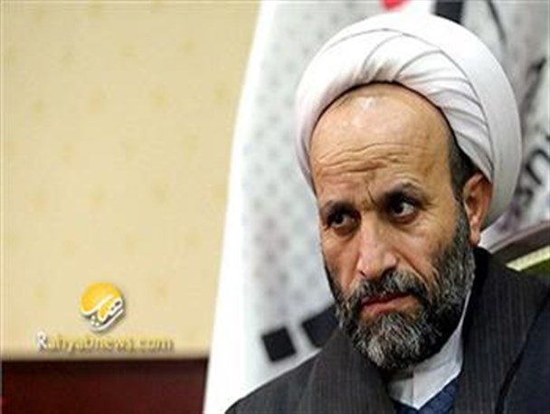 کسانی که احکام اسلام را زیر سوال می برند وابسته به غرب هستند و با پول غربی ها پشتیبانی می شوند
