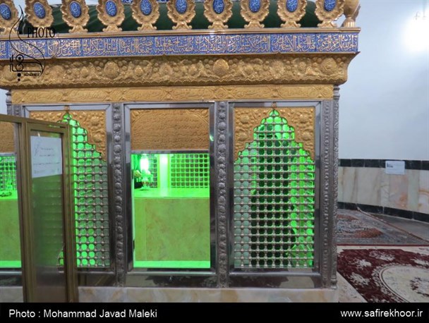 ضریح امامزاده سید داود خوروبیابانک عطرافشانی شد
