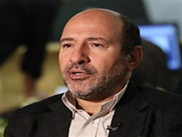 تورم صفردرصد اصلا مشهود نیست/ دولت نسبت به اجرا کردن قانون خروج از رکود و رونق اقتصادی توجه کند