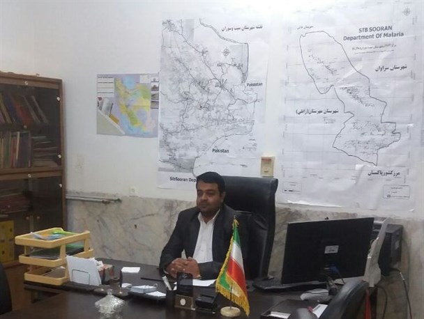 سم پاشی روستاهای شهرستان سیب و سوران علیه بیماری مالاریا