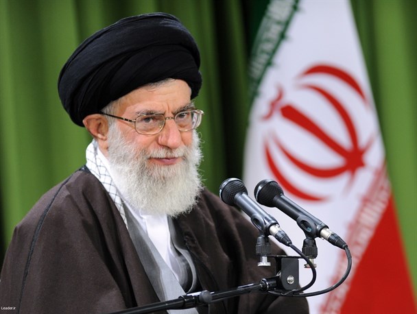 نماینده باید در مقابل توپ و تشر خارجی، داخلی و قدرت مداران شجاع باشد/ نماینده باید برای ریشه کنی فقر و فساد عزم جدی داشته باشد