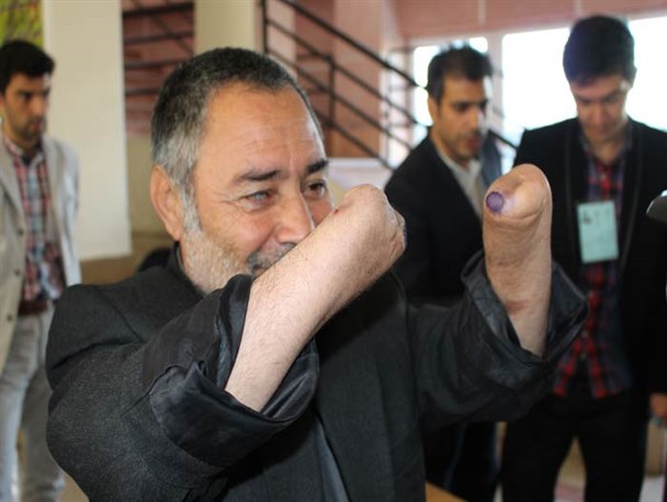 انتخاباتی امن و سالم در شهرستان کلاله برگزار شد+تصاویر