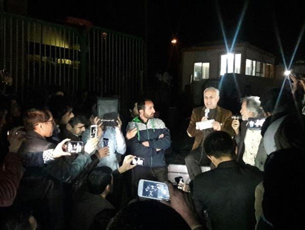 لغو سخنرانی حسن عباسی در یاسوج/باز هم مسجدپناهگاه بچه های انقلاب شد+تصاویر