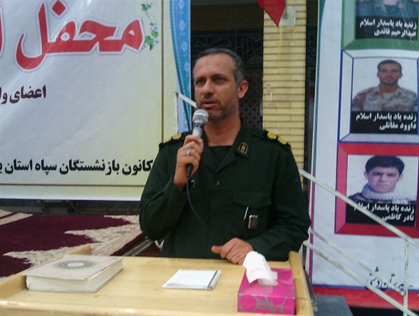 بازنشستگان یاری گر جوانان در صحنه های حساس سیاسی کشور هستند