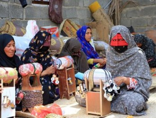 بانوان مینابی 90 درصد از صنایع دستی هرمزگان را تولید می کنند