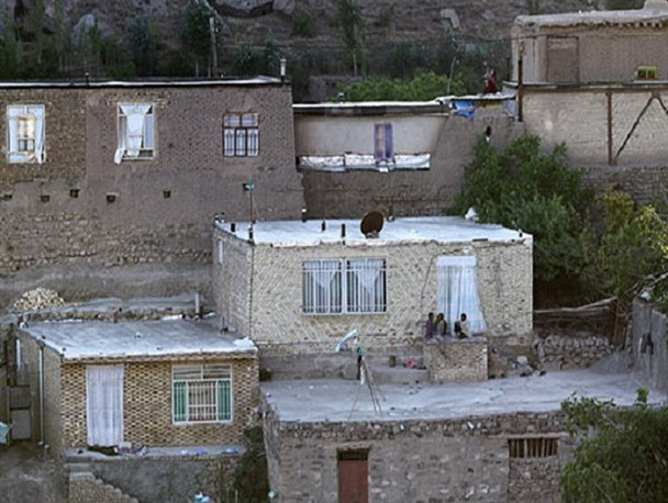 استفاده از ماهواره ارمغان بی تدبیری مسئولین/ خسارت فرهنگی با پول قابل جبران نیست