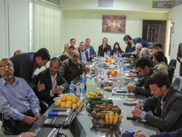بازدید هیئت عراقی از مراحل ساخت و نصب خشت های طلای گنبد امام حسین(ع)/ اتمام کار پانل های بتنی طی 4 ماه آینده
