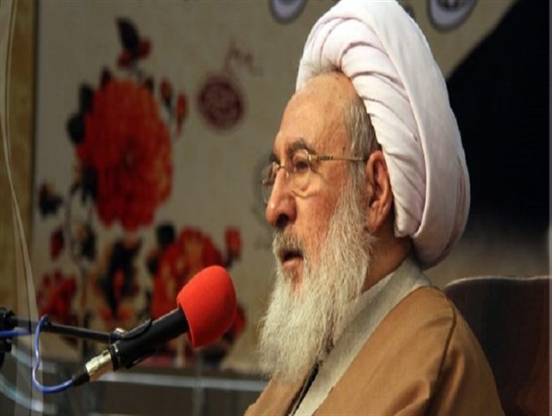 نتیجه‌ی تحصیل بدون تربیت آدم‌هایی مثل «هویدا» و «بنی‌صدر» را به بار می‌آورد/ شهید رجایی کم صحبت می‌کرد اما مردِ عمل بود