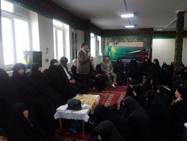 تکریم از خانواده معظم شهدا وظیفه دائمی مسئولین جامعه است