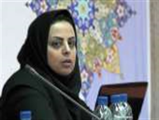 سرگرمی گردشگران با بازی‌های محلی در باغ شاه‌عباسی بهشهر