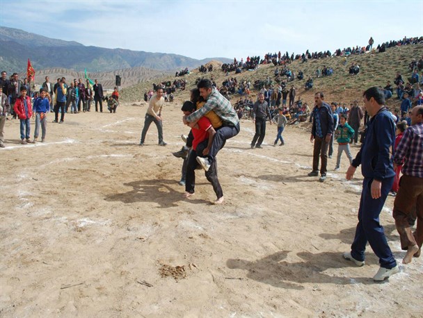 اولین جشنواره بازی‌های بومی محلی روستای دشت برگزار شد / تصاویر