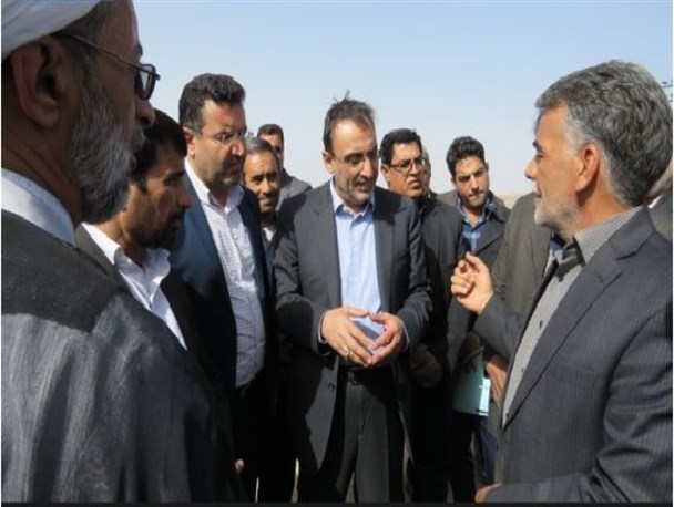 بازدید معاون امور عمرانی استانداری اصفهان از شهر ورزنه