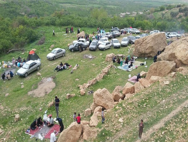 استقبال بی نظیر گردشگران نوروزی از طبیعت زیبای روستای پیران