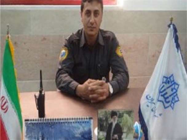 وزش باد شدید در تیران و کرون خسارت به بار آورد