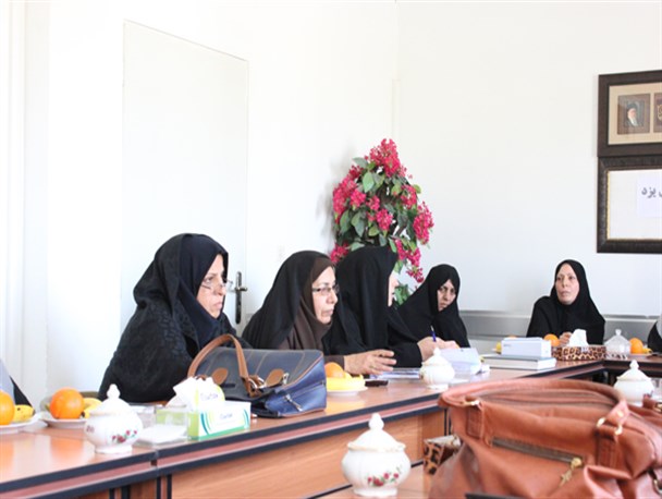 کاری مشکل تر از فرهنگ سازی نیست/اجازه ندهیم جوانان در جهل مرکب بمانند