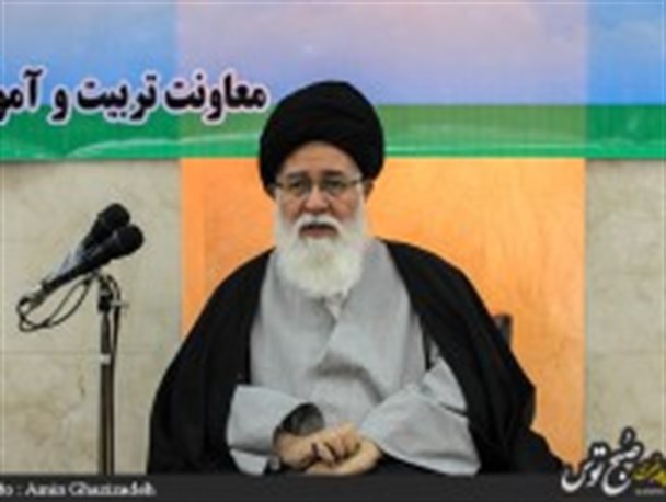 سپاه نقش موثری در مقابله با انحرافات فکری، فرهنگی و دینی جوانان دارد
