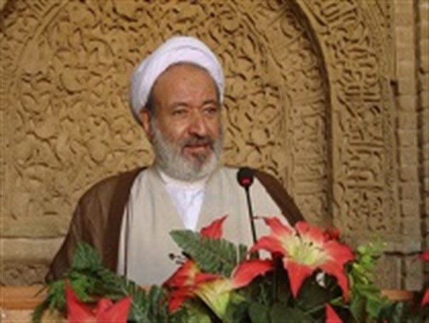 مردم باخرید کالای ایرانی به اقتصاد کشور کمک کنند