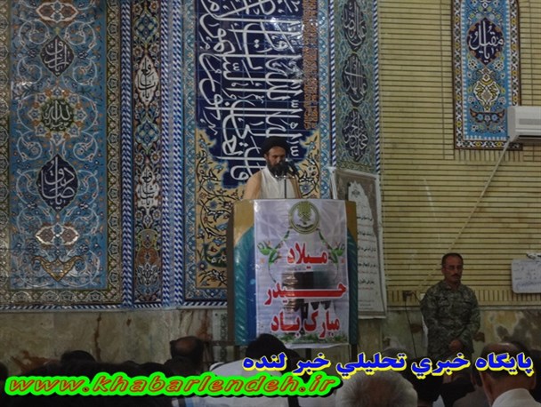 معلمان باید ادامه دهنده تفکر انقلابی شهید مطهری باشند/همه ما باید در خط ولایت و تابع دستورات اسلام باشیم