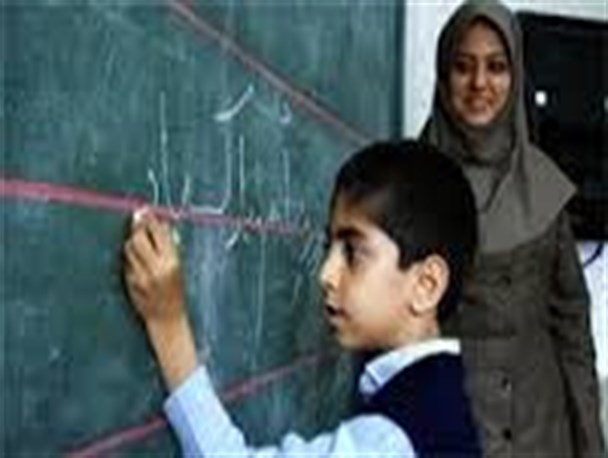 سه هزار و 500معلم در مدارس بروجرد مشغول تحصیل هستند