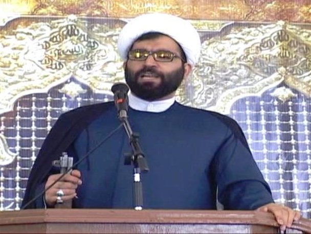 رسیدن به کمال درعمل به مکتب حضرت علی (ع) است