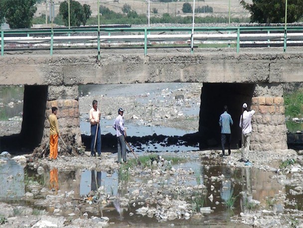 دست هایی که آینه تلاش روزگارند