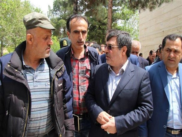 همایشی به نام کارگر و به کام دولت/ ترس از بیکاری مهر سکوت بر لبان کارگران زده است!