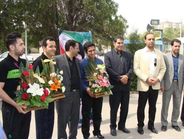 استقبال مسئولان ورزش استان مرکزی از قهرمانان هاکی آسیا+عکس