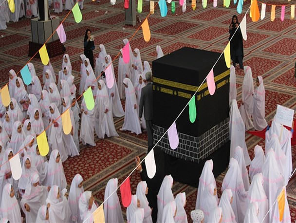 1000 دانش‌آموز خلیل‌آبادی سن تکلیف خود را جشن گرفتند + تصاویر