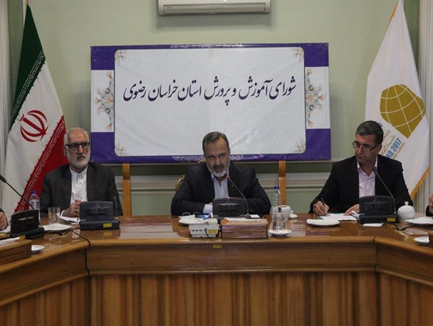 تکریم معلمان باید به یک جنبش اجتماعی تبدیل شود