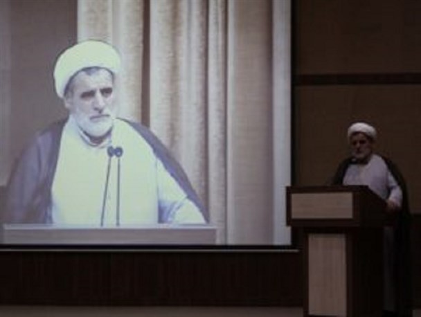 شهید مطهری الگوی فرهنگیان جامعه اسلامی است