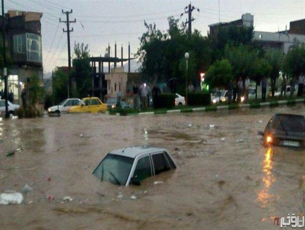 اعزام 800 نیروی جهادگر و 90 پاسدار از استان یزد به مناطق سیل‌زده