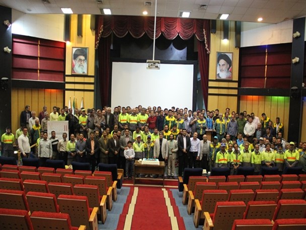 برگزاری جشن تکریم کارگران شهرداری کهریزک