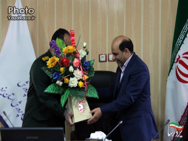دیدار فرمانده سپاه الغدیر با مدیر کل آموزش و پرورش یزد