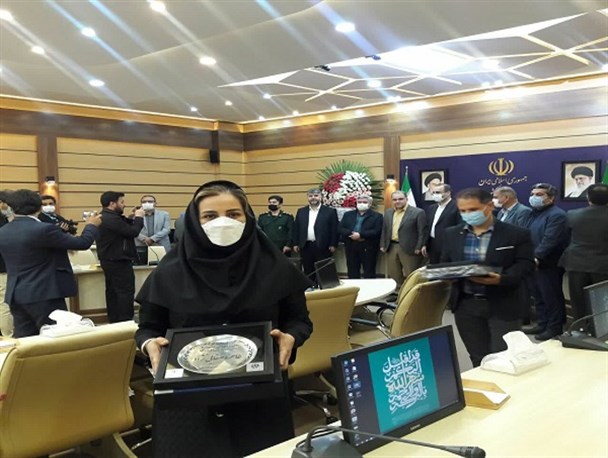 منتخبان جشنواره امتنان در استان زنجان تجلیل شدند