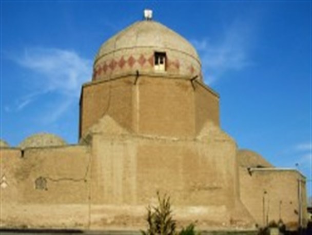 مغازه های موقوفه مسجد جامع گلپایگان بازسازی می شود