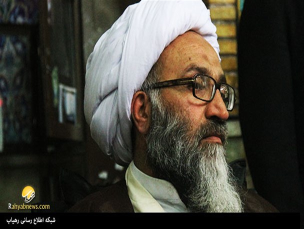 تیم مذاکره کننده، یک میلیمتر هم از خطوط قرمز تخطی نکند/اجازه بازرسی از مراکز نظامی یعنی به مسلخ بردن ملت ایران