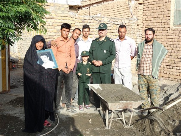 بازسازی و بهسازی منزل مادر شهید توسط بسیجیان جهادگر مه ولاتی