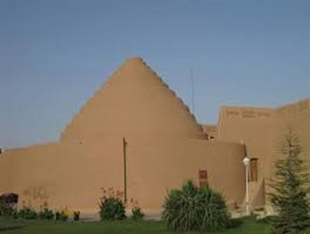 خلاقیت کویرنشینان برای تامین آب در تابستان/ یخ سازی در کرمان قرن نوزدهم