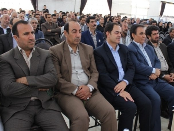ضرورت صیانت از کوهستانهای زاگرس با سهم 40 درصدی از تشکیل منابع آب کشور / تأمین اعتبار برای توسعه بسترهای آبخیز داری در گیلانغرب/ایجاد واحد بازیافت زباله در گیلانغرب