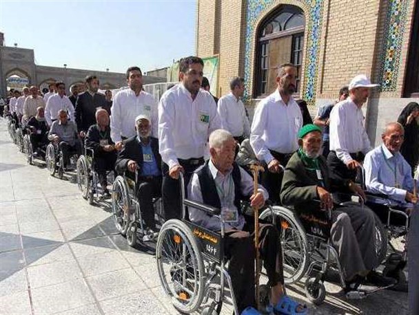 تشرف 120 نفر از سالمندان گنابادی به زیارت امام مهربانی‌ها