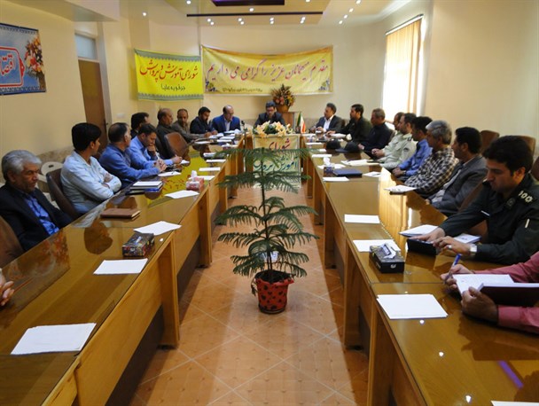 برگزاری مراسم متمرکز یادمان امام راحل در روستاهای شرق اصفهان
