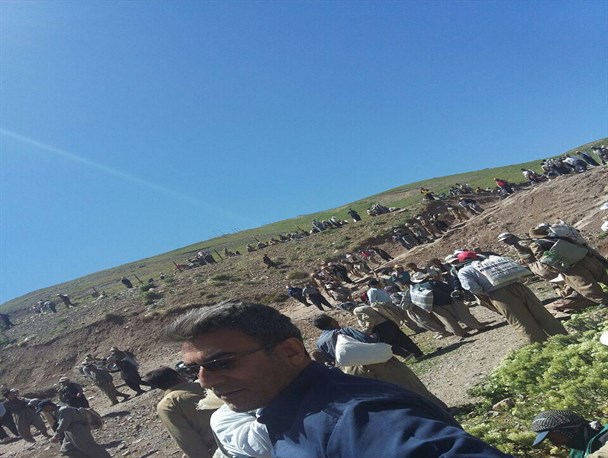 اعتصاب کولبران پیرانشهری در نقطه صفر مرزی +تصاویر