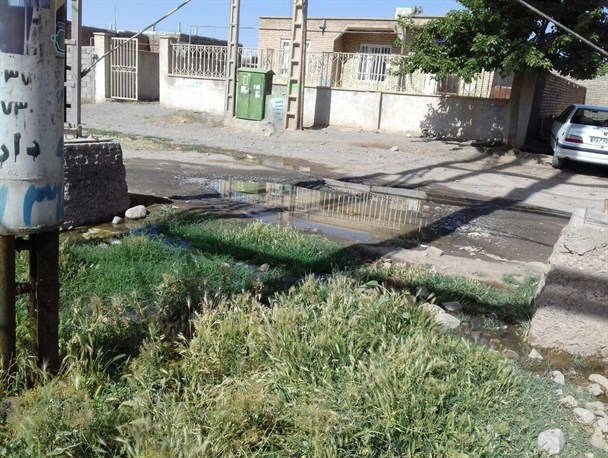 هدر رفت آب در روستای زرغری رشتخوار به یک ماه رسید