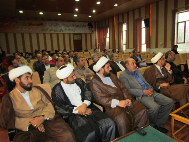 ضرورت ریشه یابی علل ۷۰۰ زندانی استان کرمان /جشن گلریزان برای آزادی۳۸ زندانی جرائم غیرعمد در رابر برگزار شد