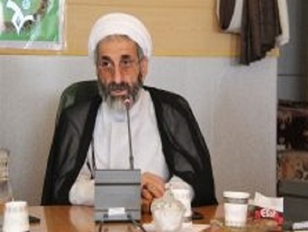 پخت و توزیع بیش از یازده هزار قرص نان کرامت در شهر بهارستان