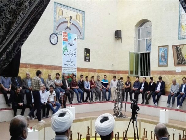 مراسم جشن گلریزان آزادی زندانیان خوانساری/تصاویر